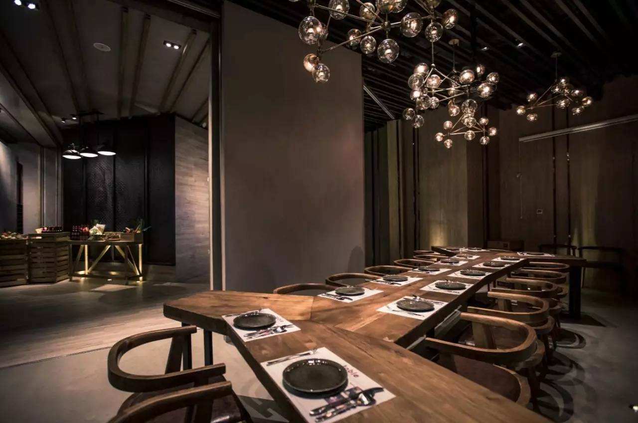 主题餐厅深圳餐饮空间设计不仅要设计得好，更要能实现有效落地！