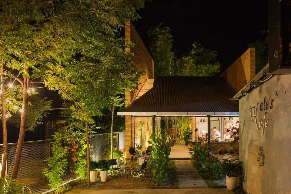 主题餐厅与自然环境融为一体的咖啡店