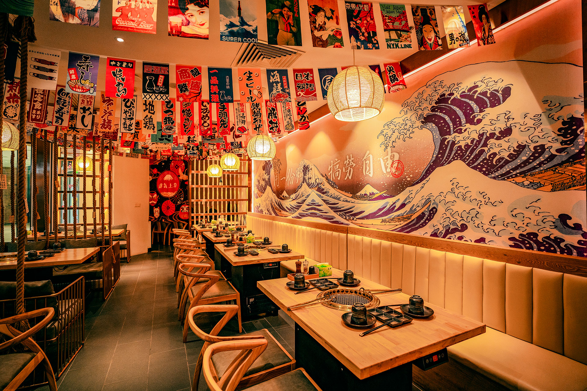 主题餐厅深圳餐饮空间设计如何才能与众不同？